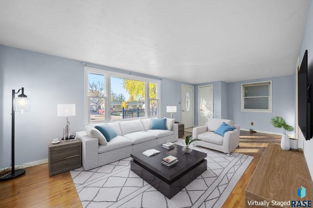 5800 W 15th St Street, Sioux Falls, SD 57106