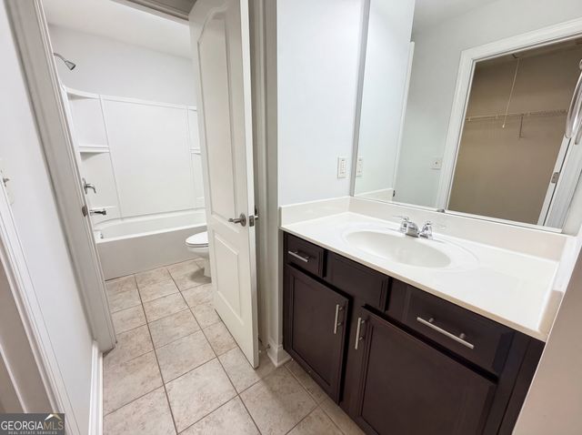 4030 Manor Place Drive, Roswell, GA 30075