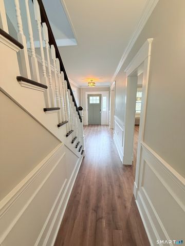 67 Faire Harbour Place, New London, CT 06320