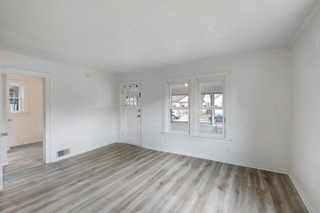 2826 Grand Street NE, Minneapolis, MN 55418