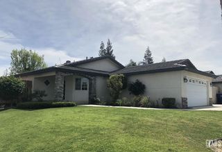 10201 Iroquois Lane, Bakersfield, CA 93312