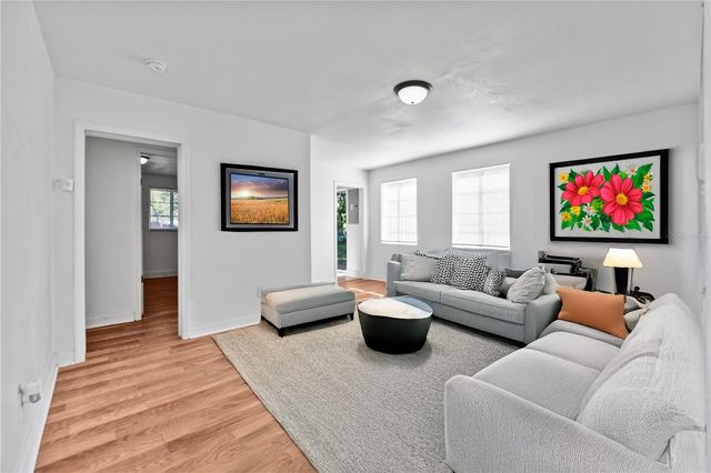 1730 N ORANGE STREET, Mount Dora, FL 32757