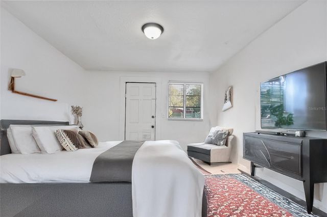 1730 N ORANGE STREET, Mount Dora, FL 32757