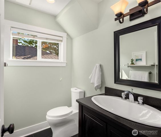 1016 NE 95th Street, Seattle, WA 98115
