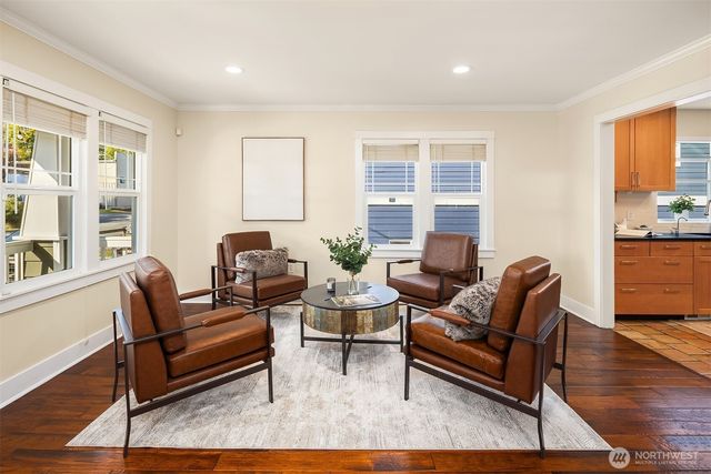 1016 NE 95th Street, Seattle, WA 98115