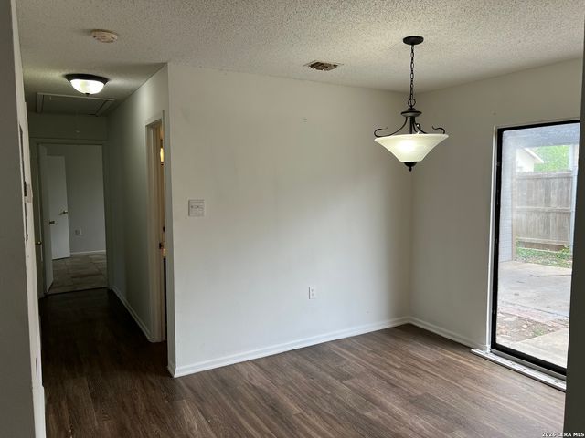 2825 MORALES ST, San Antonio, TX 78207