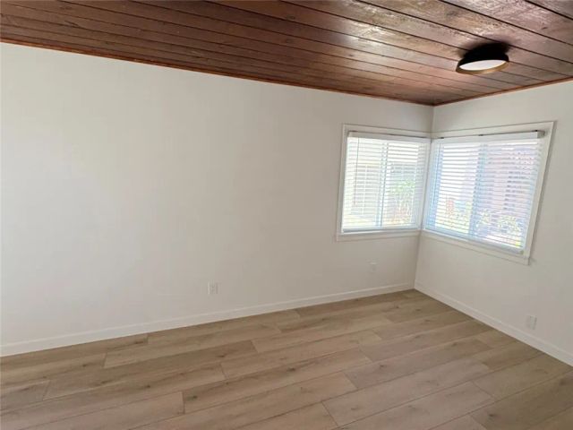8 Santa Ana 8, Long Beach, CA 90803