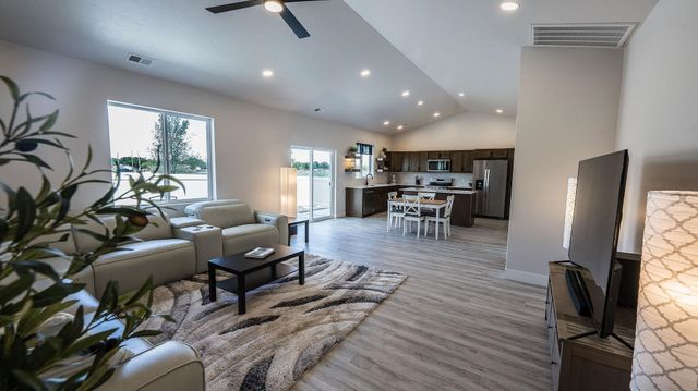 2650 Vicksburg Avenue, Grand Junction, CO 81503