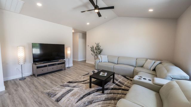 2650 Vicksburg Avenue, Grand Junction, CO 81503