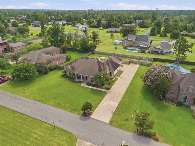 208 Zinfandel Dr Drive, Lake Charles, LA 70611