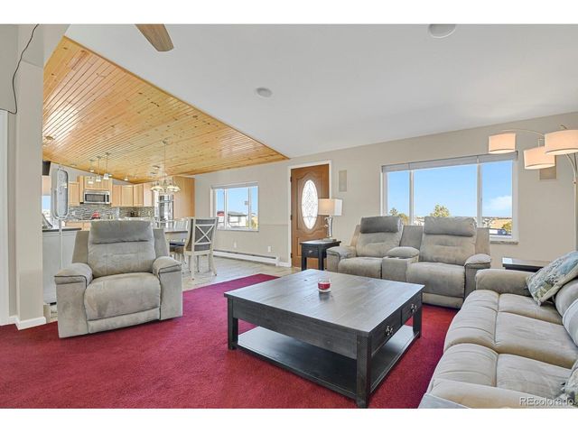 38855 Kittridge Pl, Elizabeth, CO 80107