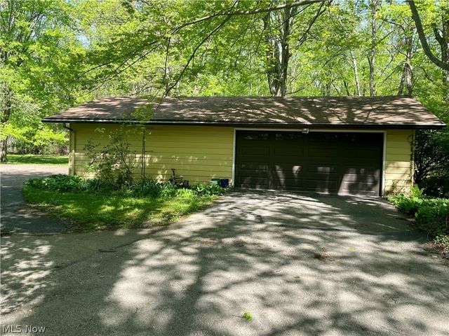 9251 Boyer Lane, Kirtland Hills, OH 44060