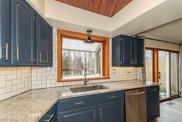 9251 Boyer Lane, Kirtland Hills, OH 44060