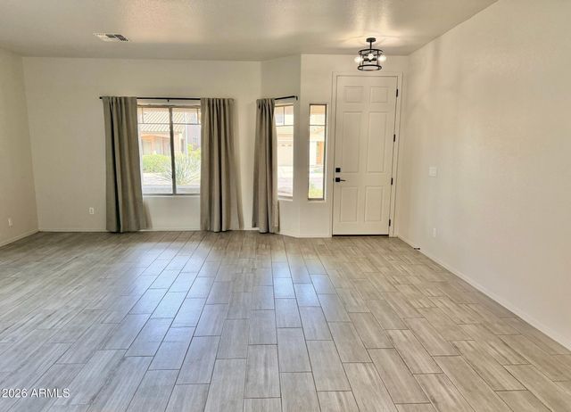 1126 E CAROB Drive, Chandler, AZ 85286