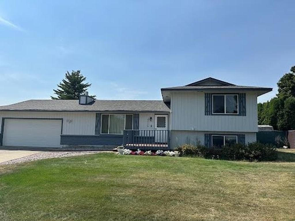 4717 N Lillian St, Spokane, WA 99216 photo 1