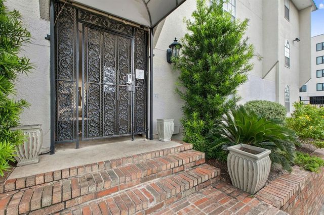 910 Duncan LN 13, Austin, TX 78705