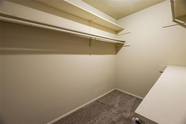 910 Duncan LN 13, Austin, TX 78705