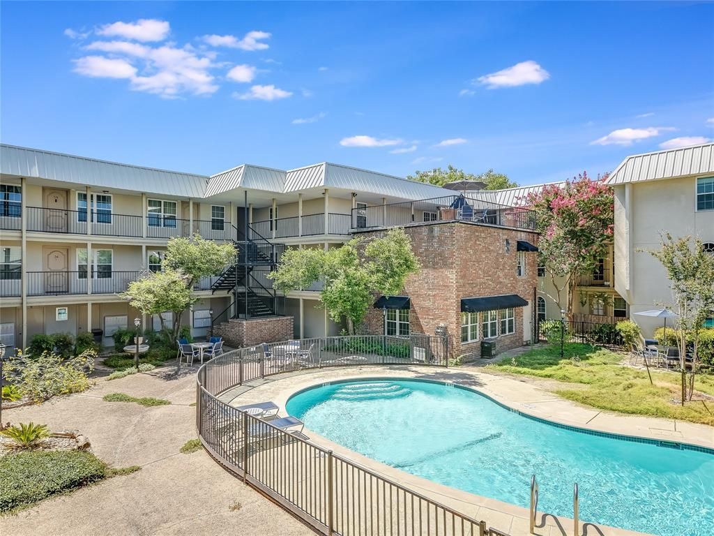 910 Duncan LN 13, Austin, TX 78705