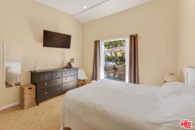 2746 Stoner Avenue, Los Angeles, CA 90064
