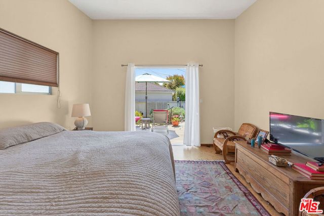 2746 Stoner Avenue, Los Angeles, CA 90064
