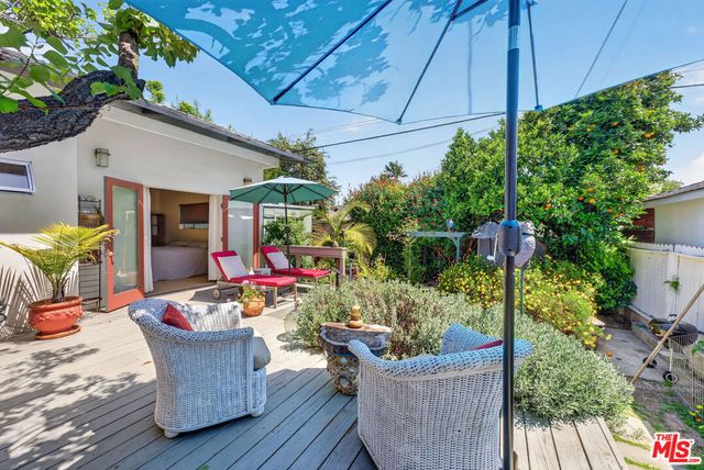 2746 Stoner Avenue, Los Angeles, CA 90064