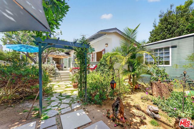 2746 Stoner Avenue, Los Angeles, CA 90064