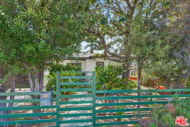 2746 Stoner Avenue, Los Angeles, CA 90064