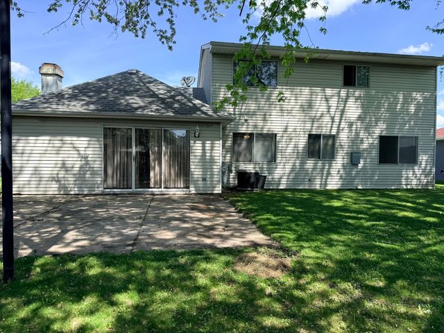 375 Longford Drive, Elgin, IL 60120