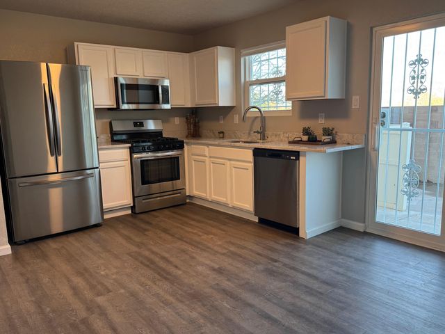 2948 Quail Pointe Drive NW, Albuquerque, NM 87120