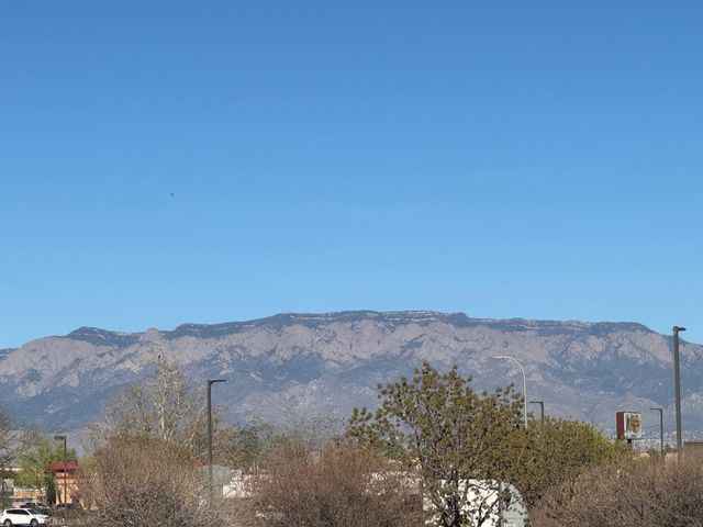 2948 Quail Pointe Drive NW, Albuquerque, NM 87120