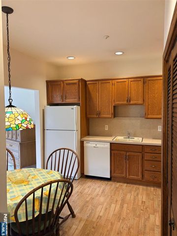 5415 Richmond Road, West Milford, NJ 07480