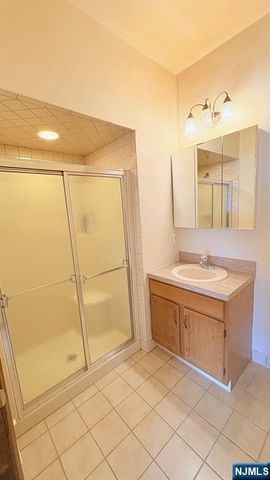 5415 Richmond Road, West Milford, NJ 07480