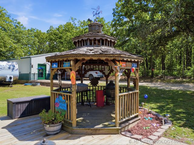 23590 N 3930 Road, Bartlesville, OK 74003