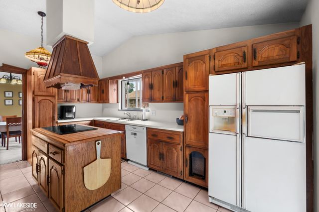 37632 Joanne Drive, Clinton Twp, MI 48036