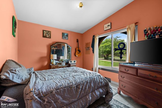 37632 Joanne Drive, Clinton Twp, MI 48036