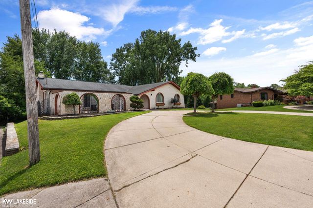 37632 Joanne Drive, Clinton Twp, MI 48036