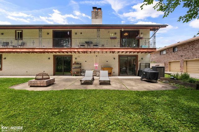 37632 Joanne Drive, Clinton Twp, MI 48036