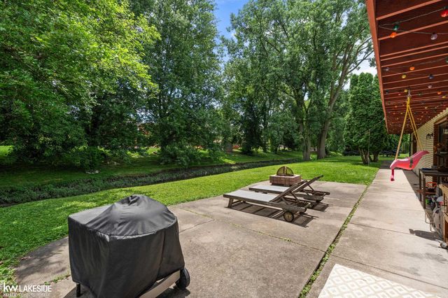 37632 Joanne Drive, Clinton Twp, MI 48036