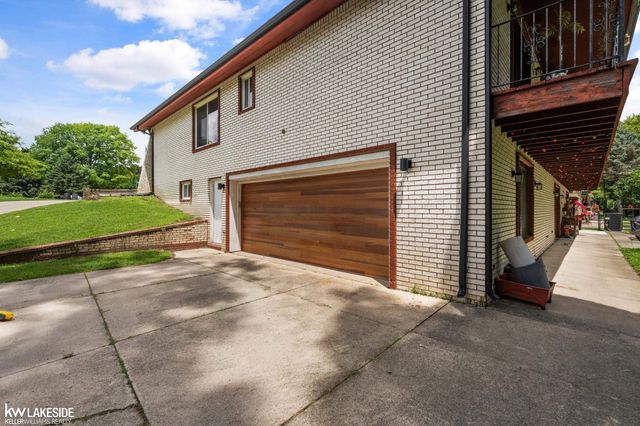 37632 Joanne Drive, Clinton Twp, MI 48036