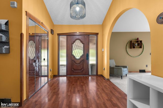 37632 Joanne Drive, Clinton Twp, MI 48036