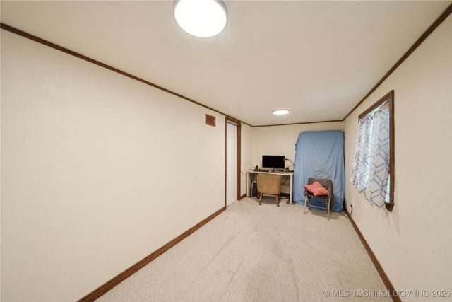 200 E Young Street, Morris, OK 74445