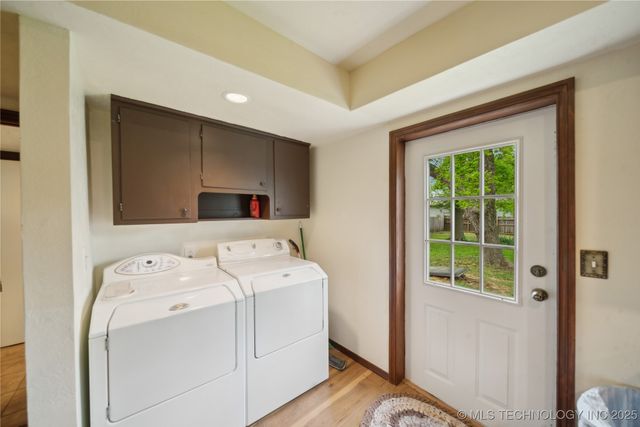 200 E Young Street, Morris, OK 74445