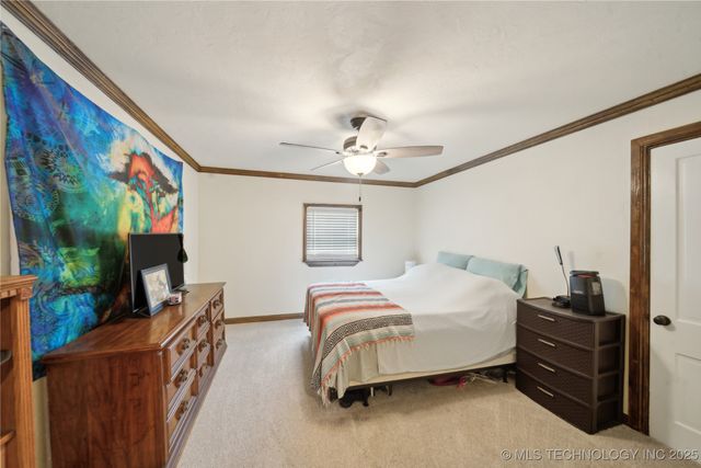 200 E Young Street, Morris, OK 74445