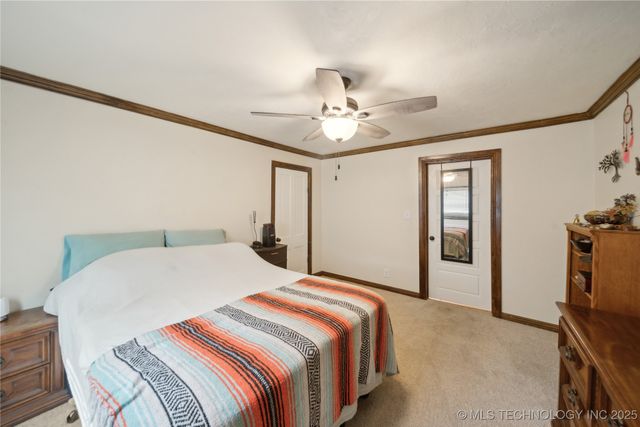 200 E Young Street, Morris, OK 74445