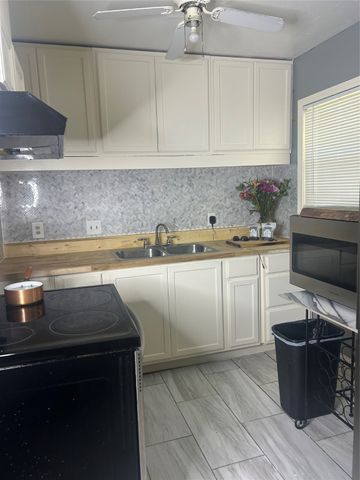 1408 Pikeview Terrace, Arlington, TX 76011