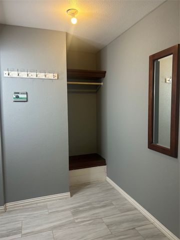 1408 Pikeview Terrace, Arlington, TX 76011