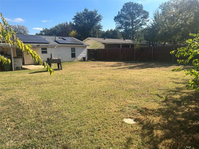 1408 Pikeview Terrace, Arlington, TX 76011