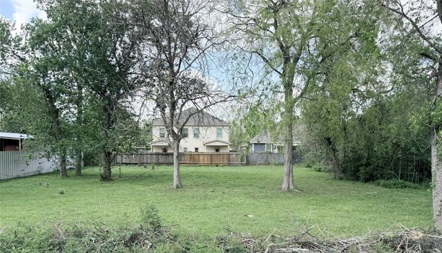 7527 Burt Street, Houston, TX 77088