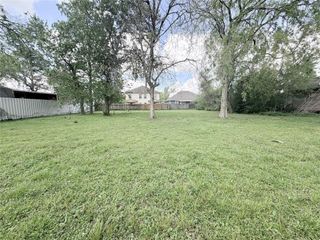 7527 Burt Street, Houston, TX 77088