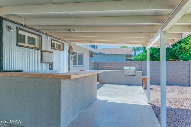 8702 E PLAZA Avenue, Scottsdale, AZ 85250